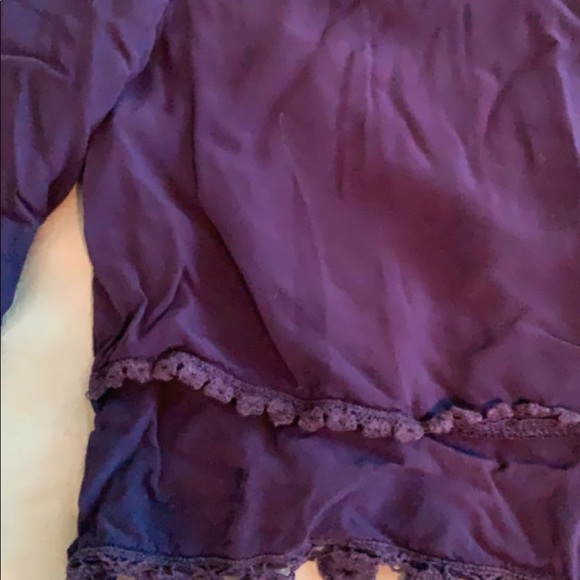 Cropped Bell Sleeve top - Picture 3 of 3